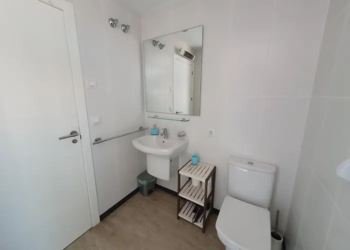 Apartamento En Urbanizacion El Retiro Iii *