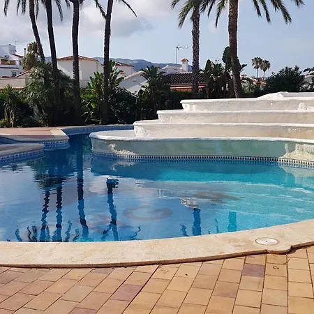 Apartman En Urbanizacion El Retiro Iii *
